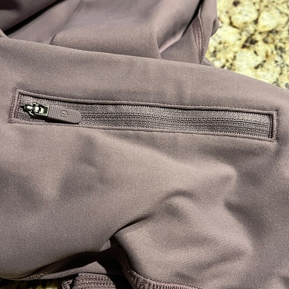 💗GET 20% OFF💗 Lululemon Zoned In Tight *27" - Picture 4 of 8